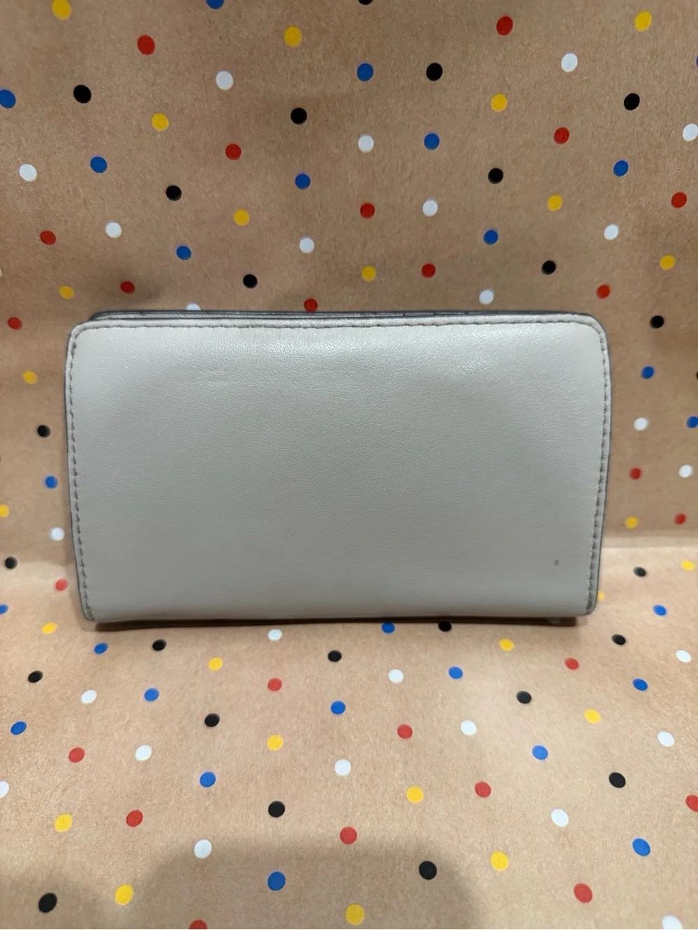 MICHAEL KORS Light Cream Leather Zip Wallet with Silver Logo